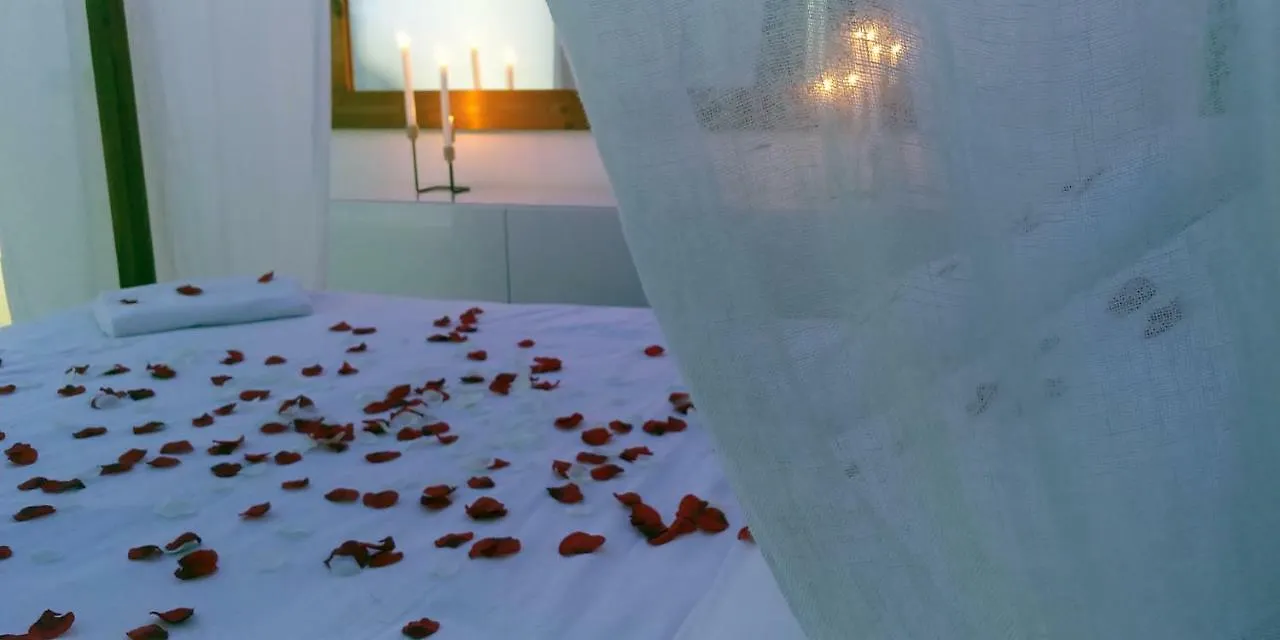 Suite Pointe Rouge Jacuzzi Spa Marseille France